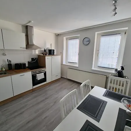 Schoenstes Wohnen In Mittelstadt Apartment *